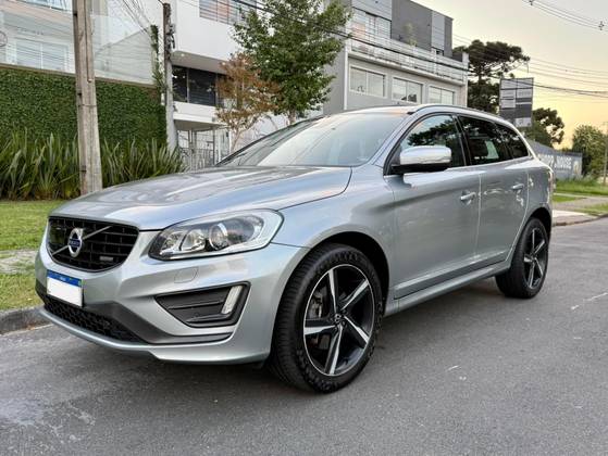 VOLVO XC60 2.0 T6 R DESIGN TURBO GASOLINA 4P AUTOMÁTICO